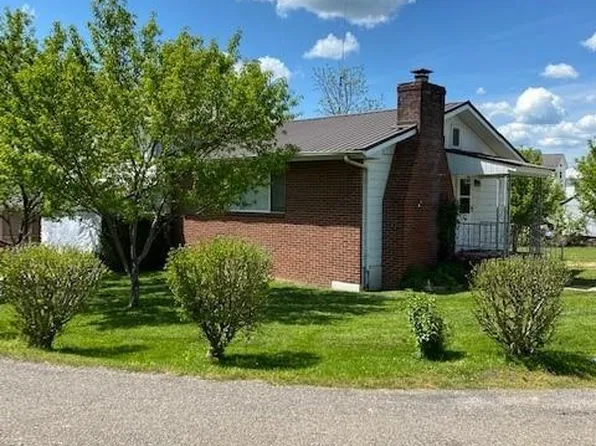 305 Hardman Street, Middlebourne, WV 26149