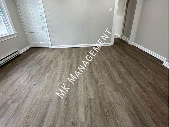 2nd image of 230 Robert St #5