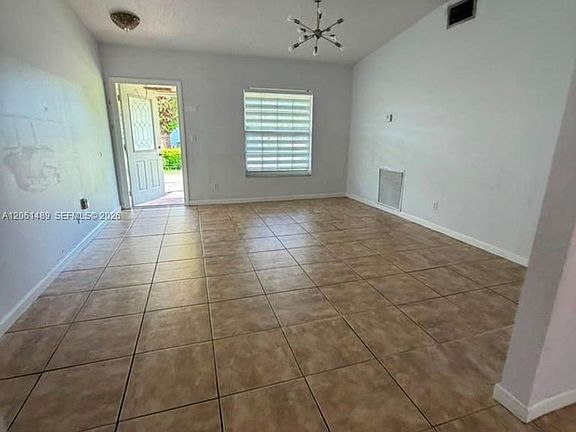 4th image of 6645 Franklin St #1