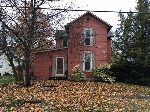 225 N Jackson