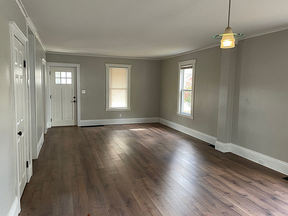 4th image of 211 E Harrison Ave