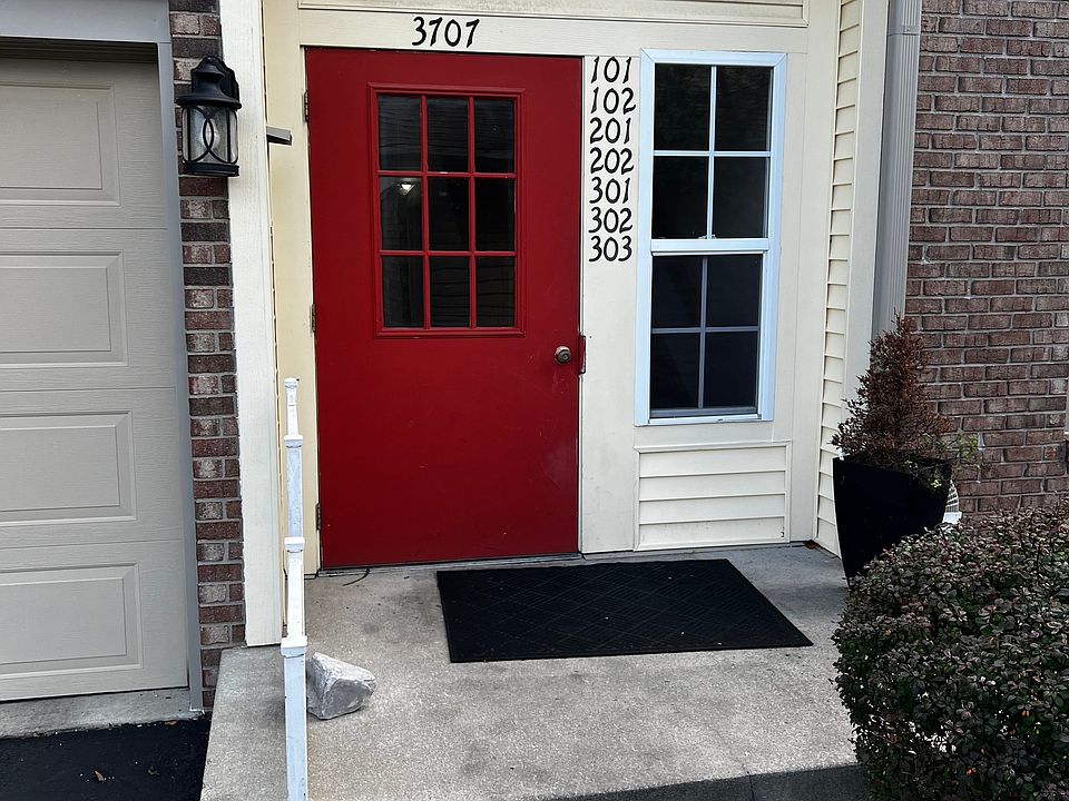 1st image of 3707 E Barrington Dr #D102
