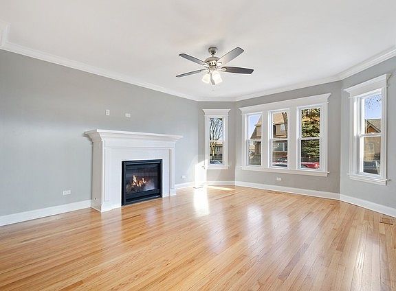4th image of 6416 N Oxford Ave