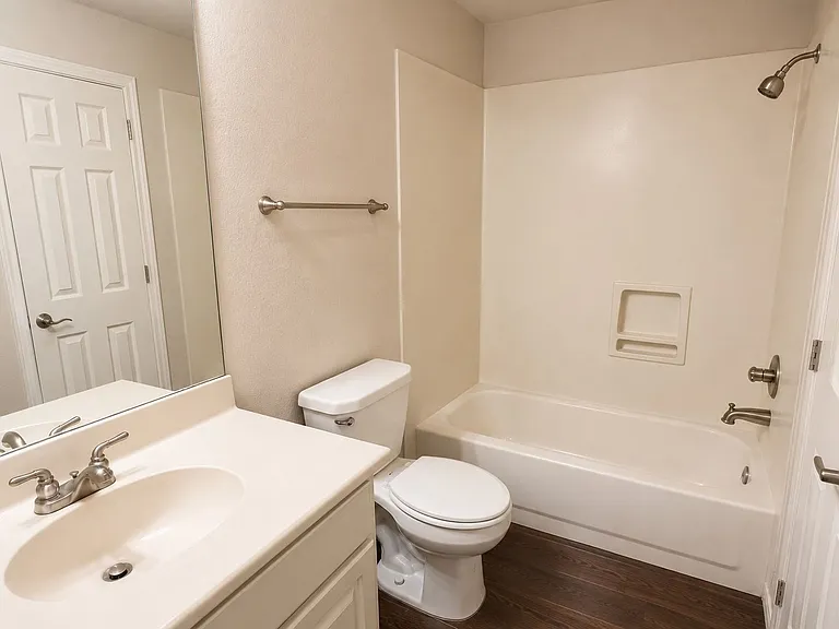 2308 S 3rd St — Photo 11