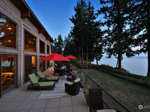 3186 Eaglecrest Lane, Clinton, WA 98236