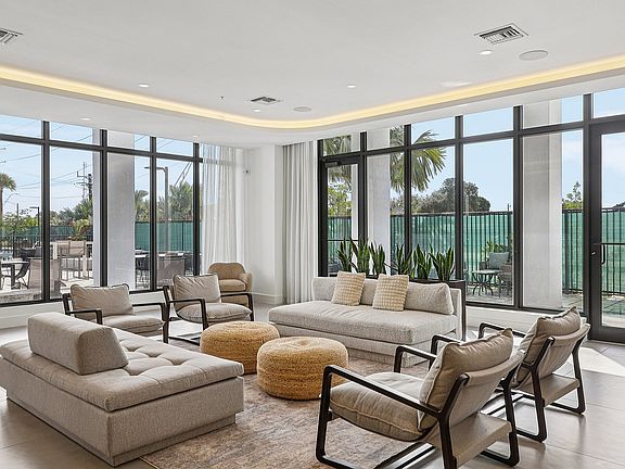 9-web-or-mls-Griffin Rd-2301-909