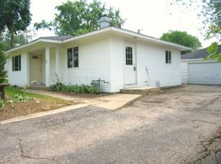 113 Hazard Rd, Carpentersville, IL 60110