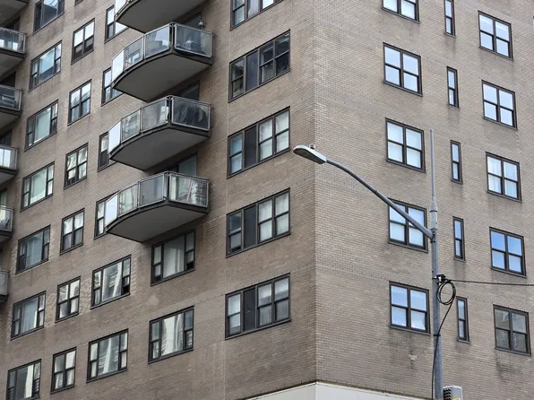 60 East 8th Street image 6 of 9