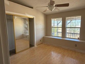 4th image of 20276 Wren St
