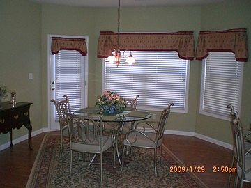 5th image of 373 Winthrop Ln