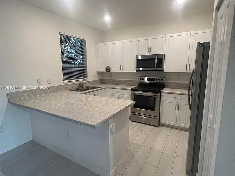 21447 NE 2nd Pl — Photo 12