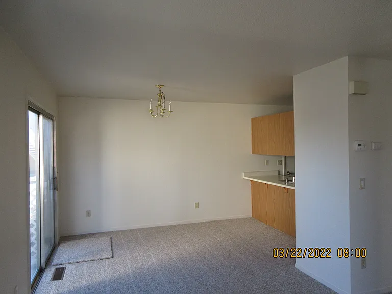 1181 Townhouse Cir #B — Photo 4