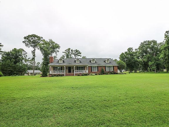 3rd image of 186 River Oaks Dr