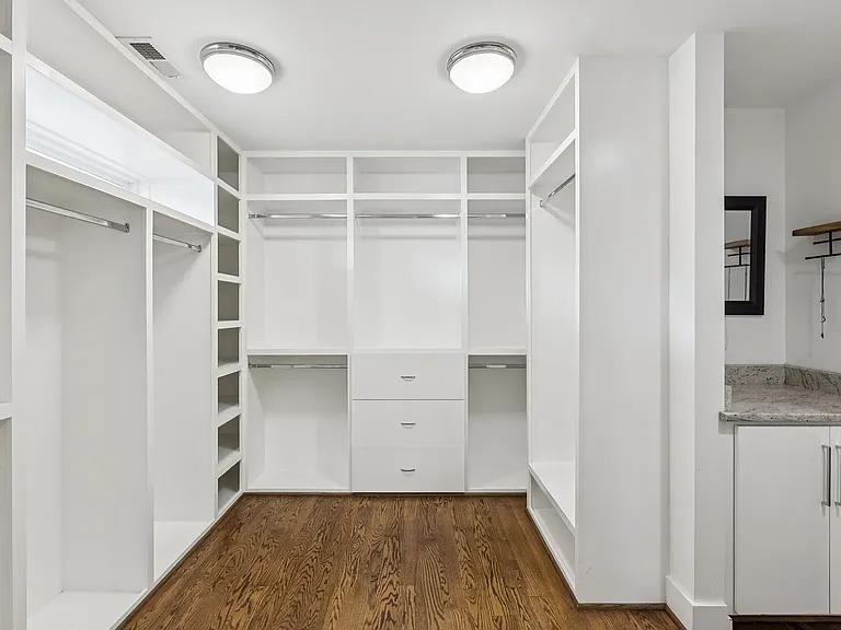 2302 Sunset Pl — Photo 25