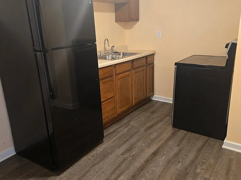 5810 Lincoln Ave — Photo 5