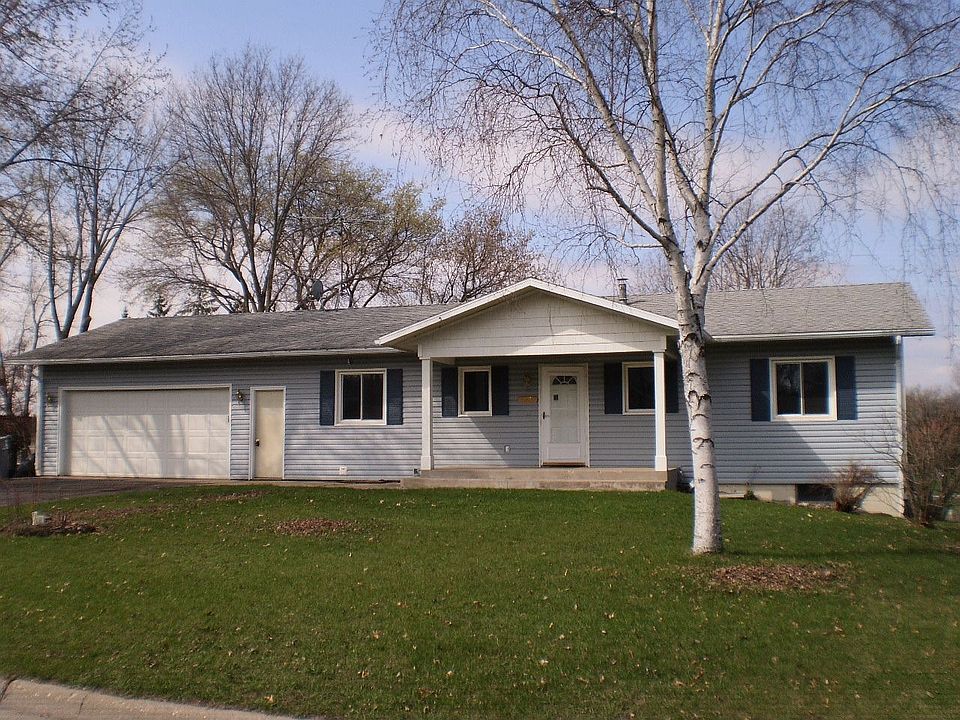 1st image of 1027 10th Ave N