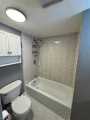181 Bowen St #1 — Photo 7