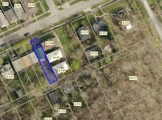 1018 Temple St, Hinton, WV 25951