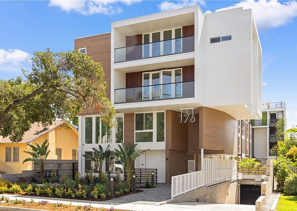 1st image of 176 N Catalina Ave #404
