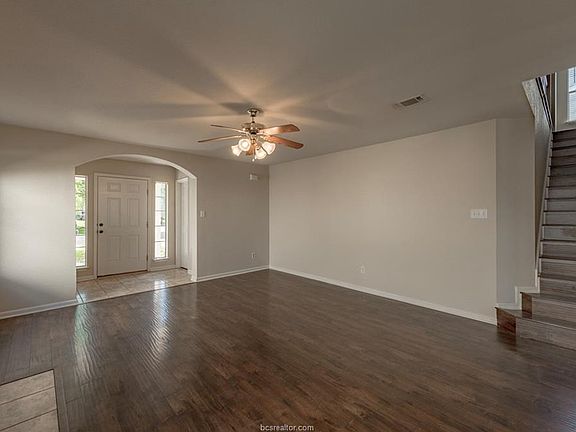 5th image of 15122 Faircrest Dr
