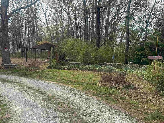2nd image of 2937 County Road 155