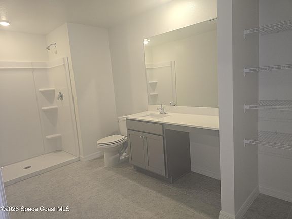 4th image of 932 SW Richmond Cir SW
