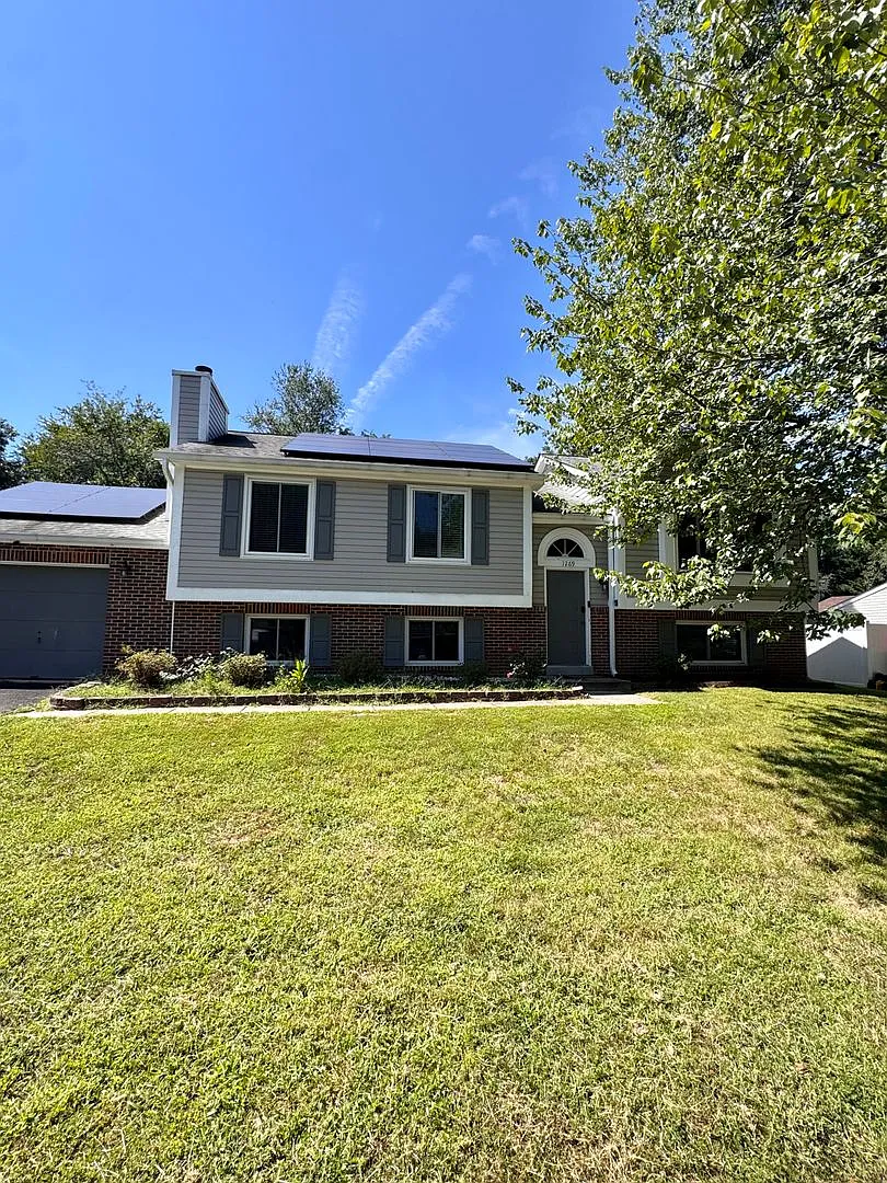 Beautifully furnished 2-bedroom, 2-bathroom single-family residence in the Oak Springs Silver Spring — Photo 2