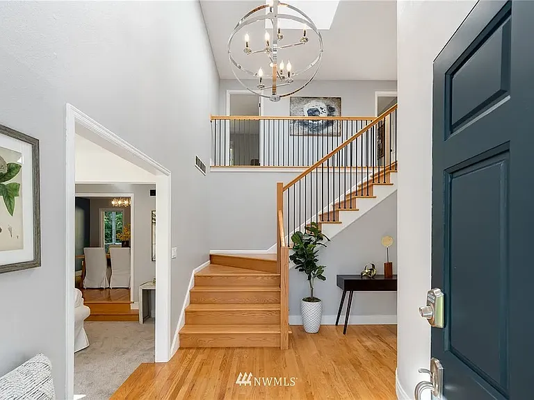2515 176th Ct NE — Photo 2