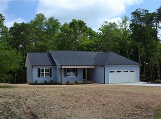668 Gold Hill Rd, Madison, NC 27025