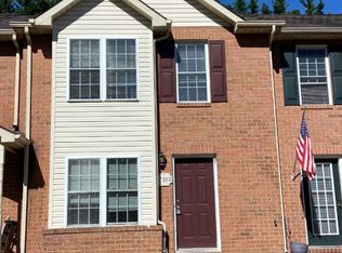 17958 Hickory Ln, Hagerstown, MD 21740