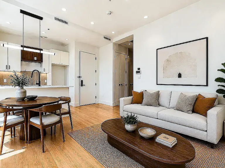 576 Grand St #2B — Photo 6