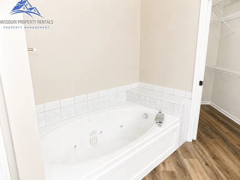 123 Oak Dr #1 — Photo 17
