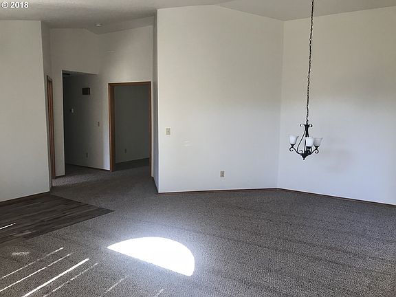 4th image of 11707 NW 26th Ave