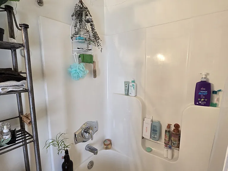 300 Goshen St #105 — Photo 14