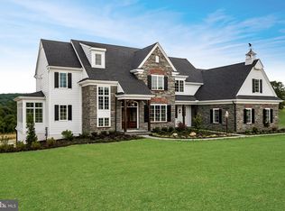 101 Whitegate Ln #N4, Berwyn, PA 19312