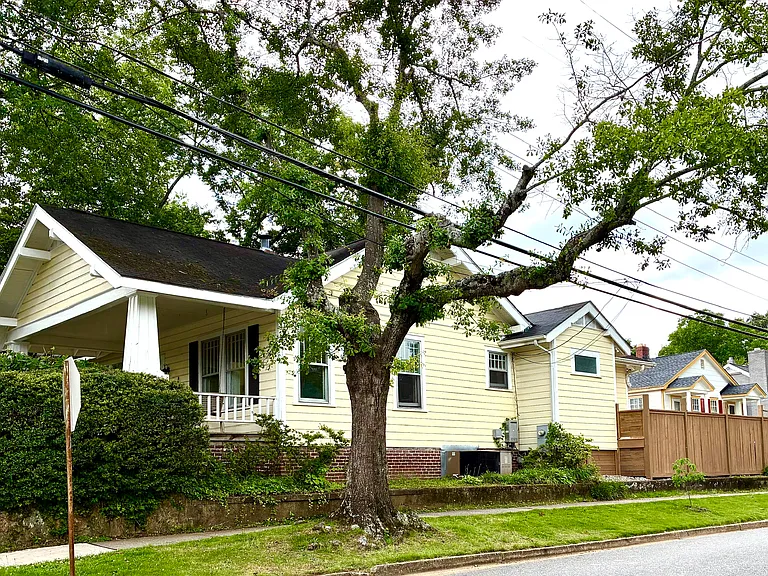 115 Robinson St — Photo 31