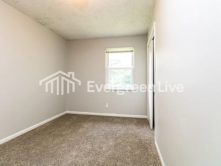 2357 Coco Rd — Photo 10