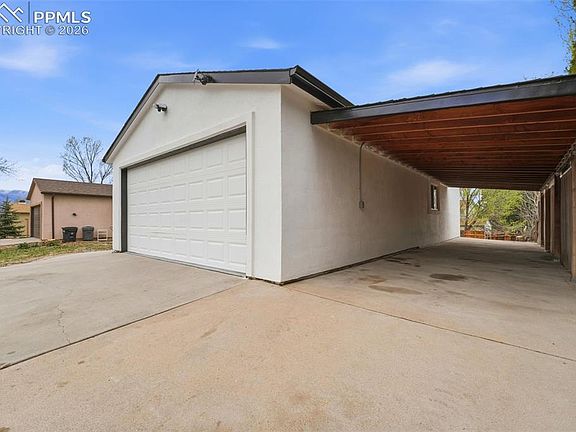 4th image of 4430 Berryknoll Dr