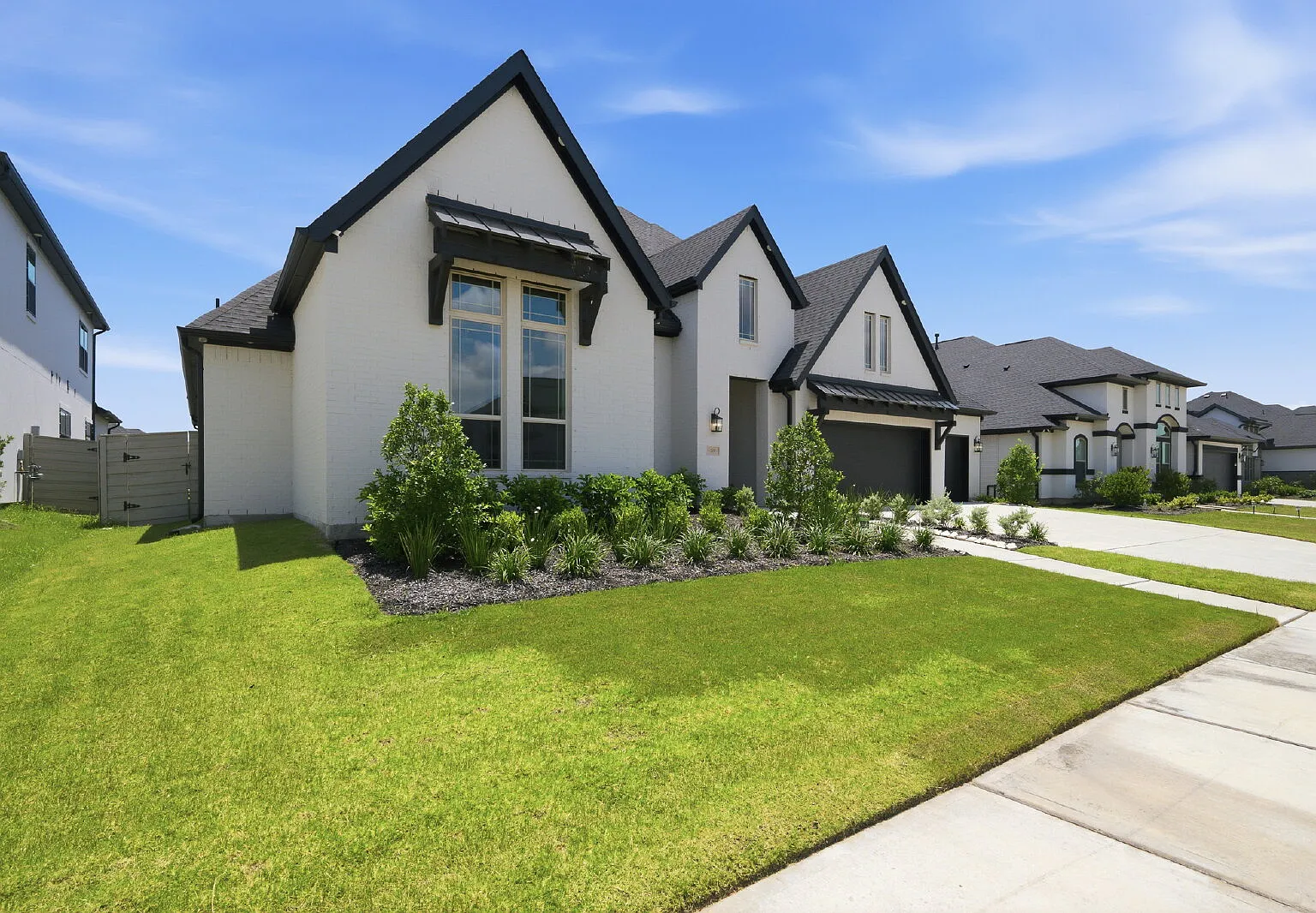 4 bed, 3.5 bath, 3781 sqft, $6,200 — Photo 3