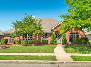 10118 Evergreen Dr, Rowlett, TX 75089