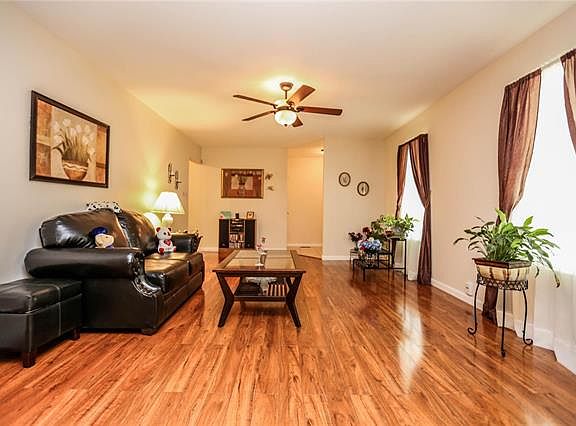 5th image of 11909 Rosevalley Ln