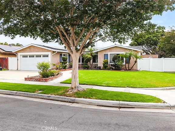 2nd image of 14622 Zane Cir