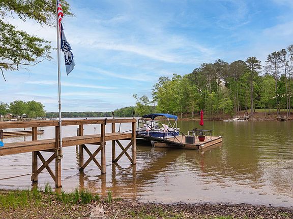 2nd image of 1302 Saluda Island Rd