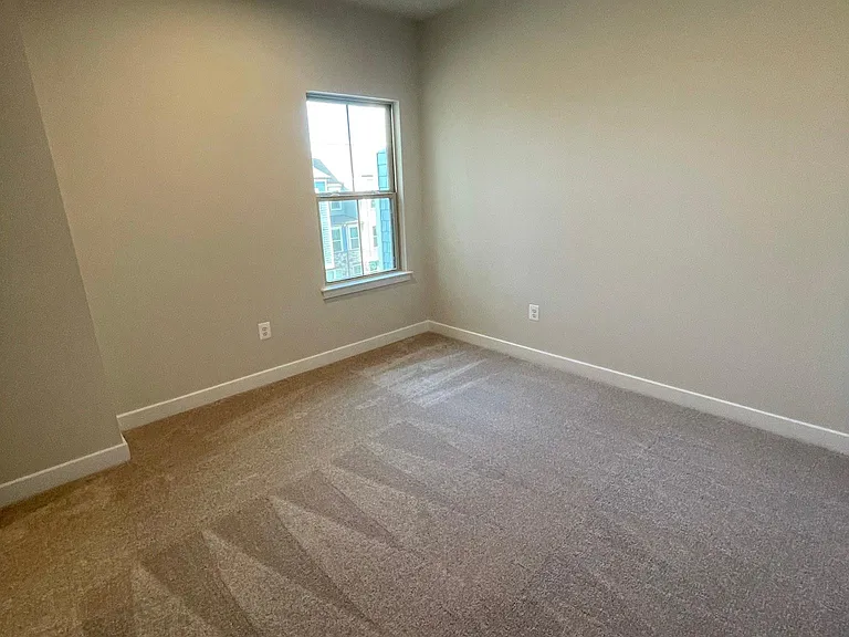 8666 Shady Pines Dr — Photo 44