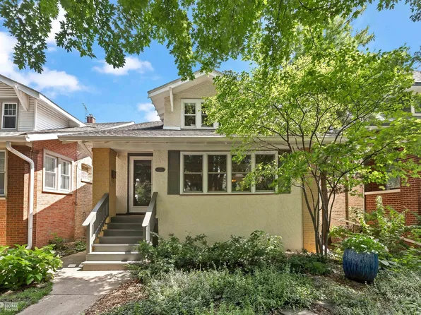 1022 S Kenilworth Ave, Oak Park, IL 60304
