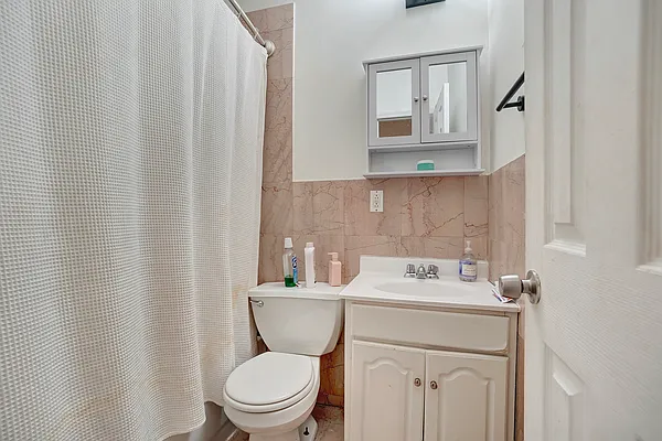Rented by Compass | media 20