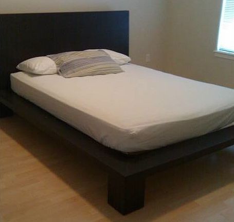 Bedroom with Queen Bed