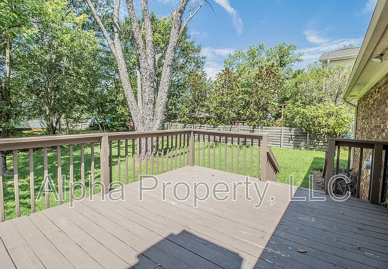 102 Ticonderoga Dr — Photo 18