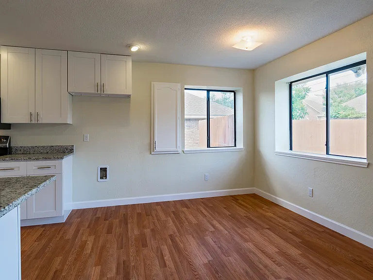 6536 Bronze Leaf Dr — Photo 21