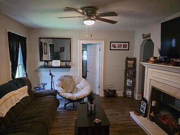4th image of 1340 Kendall St